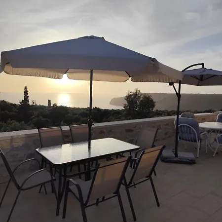 Mani Residences Artsi Maisonette * Tsopakas