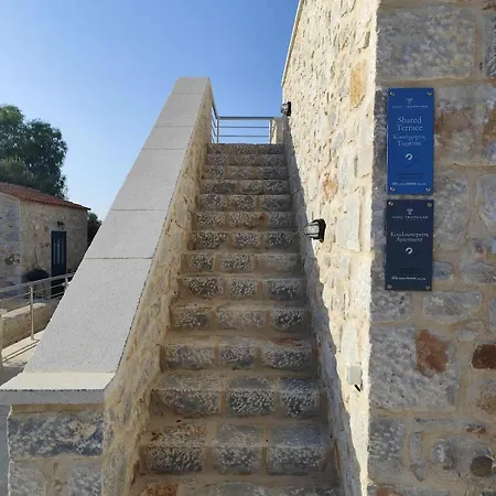 Apartment Mani Residences Artsi Maisonette *