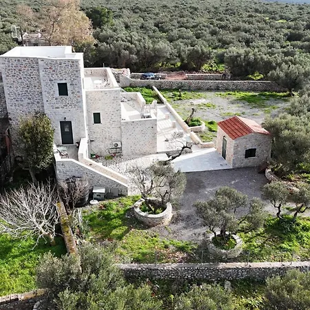 Mani Residences Artsi Maisonette