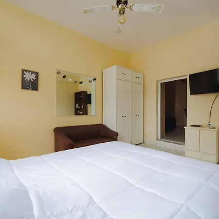 Mani Residences Artsi Maisonette Apartment Tsopakas