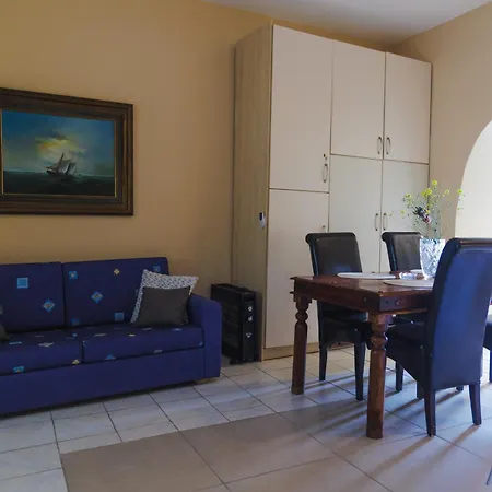 Apartment Mani Residences Artsi Maisonette