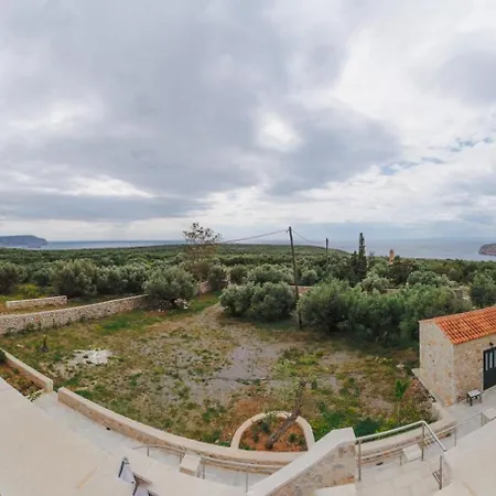 Mani Residences Artsi Maisonette