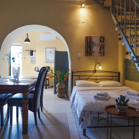 Mani Residences Artsi Maisonette * Tsopakas