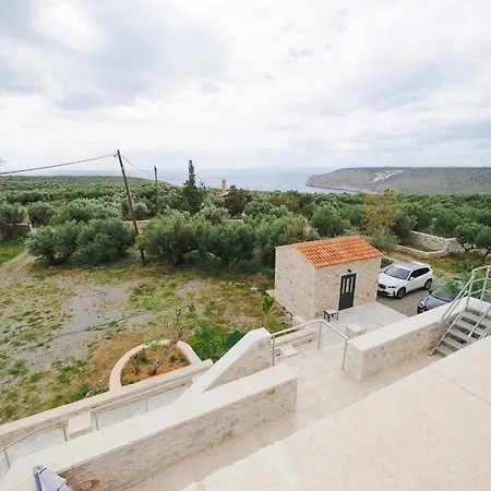 Apartment Mani Residences Artsi Maisonette *