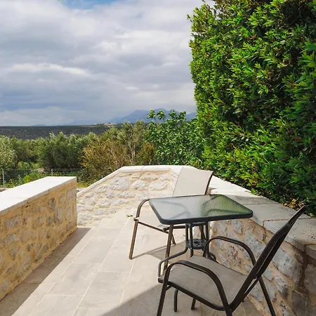 Mani Residences Artsi Maisonette Tsopakas